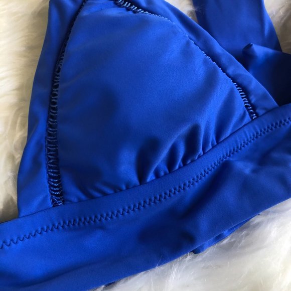 Raisins Juniors' Cali Solids Anya Bikini Top S M - Picture 4 of 8